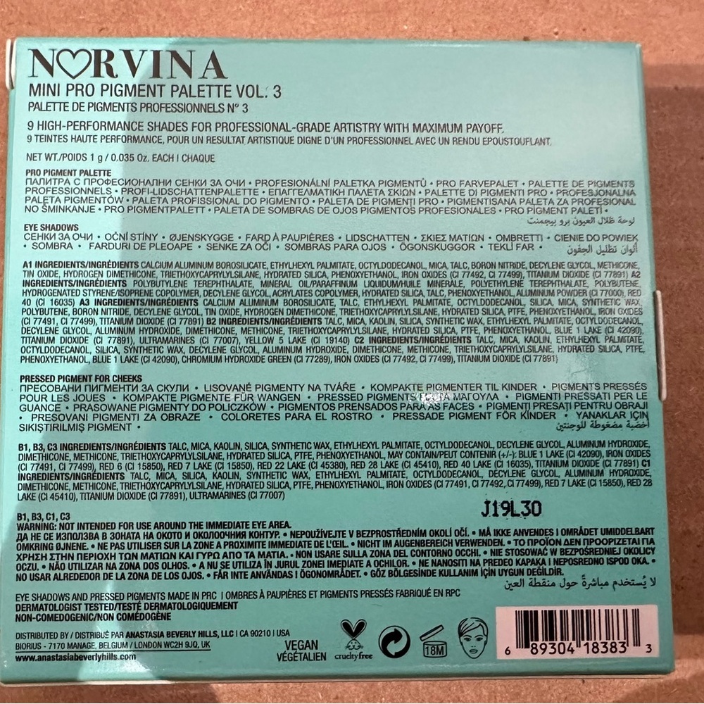 ABH Mini Pro Pigment Palette Vol 3 BNIB - Picture 2 of 3